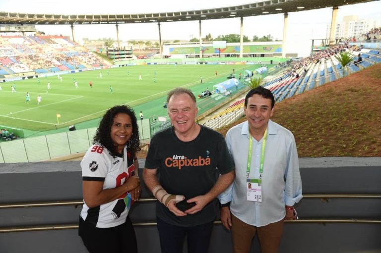 Governador acompanha abertura da Copa do Mundo Sub-17 no Kleber Andrade