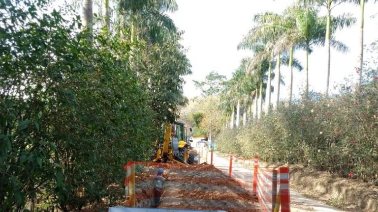 Obras para levar água tratada a comunidades do interior de Cachoeiro avançam