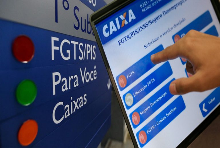 Caixa estende horário nesta segunda e terça-feira para saque do FGTS
