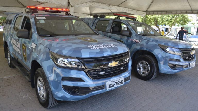 Prefeito entrega novas viaturas para a Guarda Civil Municipal em Kennedy