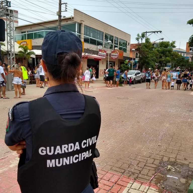 Anchieta: carnaval sem aglomeração e som nas praias e vias públicas