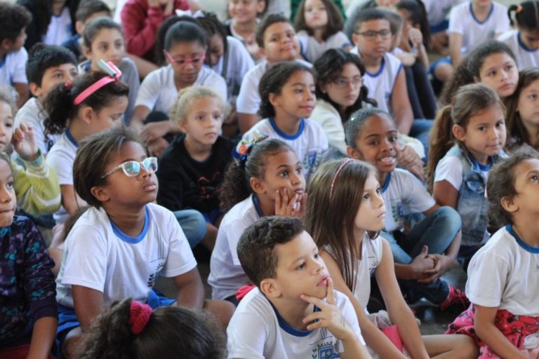 Cachoeiro: Mais de 10 mil estudantes participaram de atividades da Bienal Rubem Braga