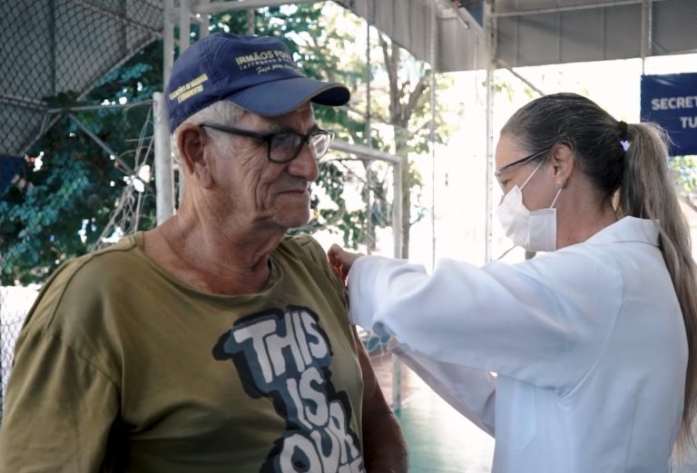 Pessoas com 50 anos ou mais já podem tomar quarta dose da vacina contra Covid-19 em Presidente Kennedy