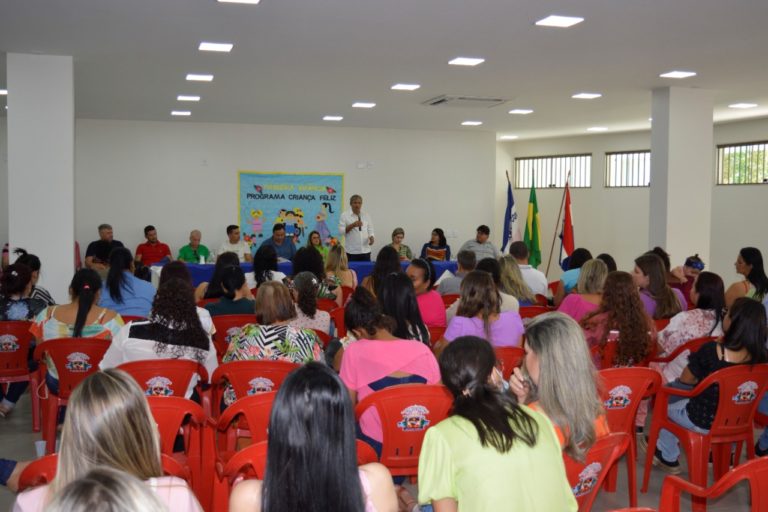 Prefeitura de Presidente Kennedy realiza solenidade de lançamento do programa Criança Feliz