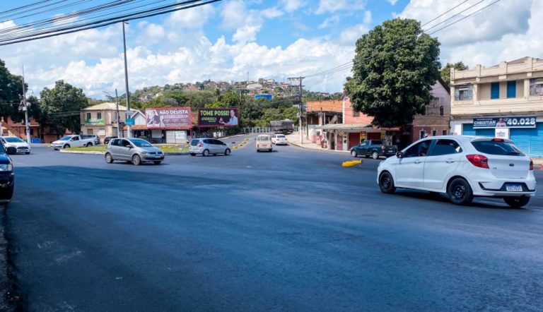 Cachoeiro: Prefeitura recupera asfalto no trevo da Ilha da Luz e serviço seguirá para ruas centrais