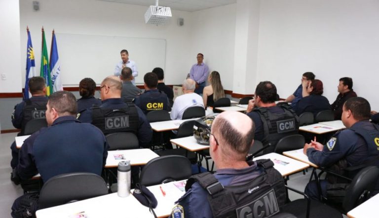 Guarda Municipal de Cachoeiro inicia curso anual para manutenção de porte de armas