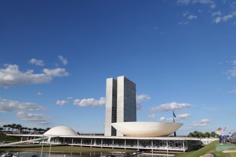 Você sabe como funciona a transição de governo?