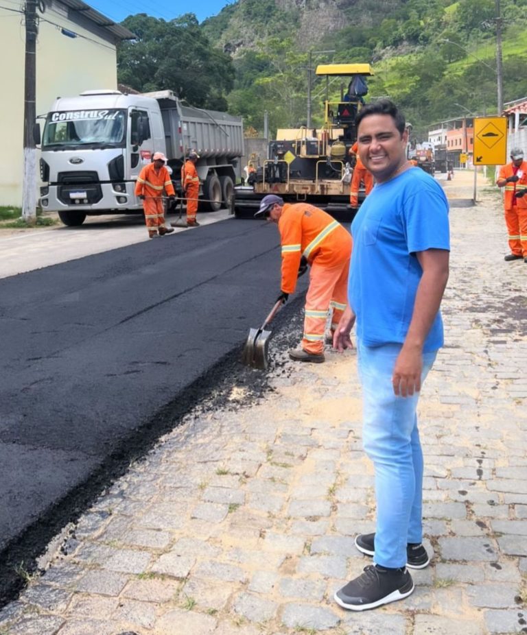 Mimoso do Sul recebe pavimentação asfáltica nas principais vias da sede