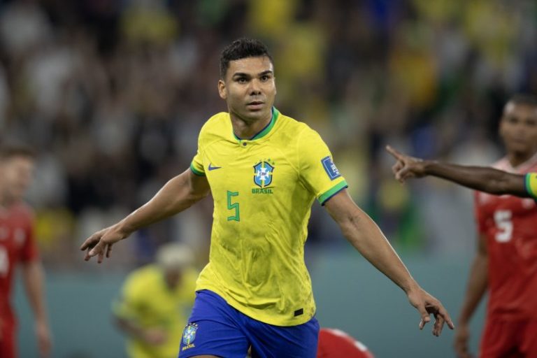 Com golaço de Casemiro, Brasil vence retranca da Suíça e se classifica às oitavas da Copa do Mundo