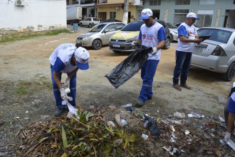 Vigilância Ambiental de Presidente Kennedy faz mutirão de limpeza contra o mosquito da dengue