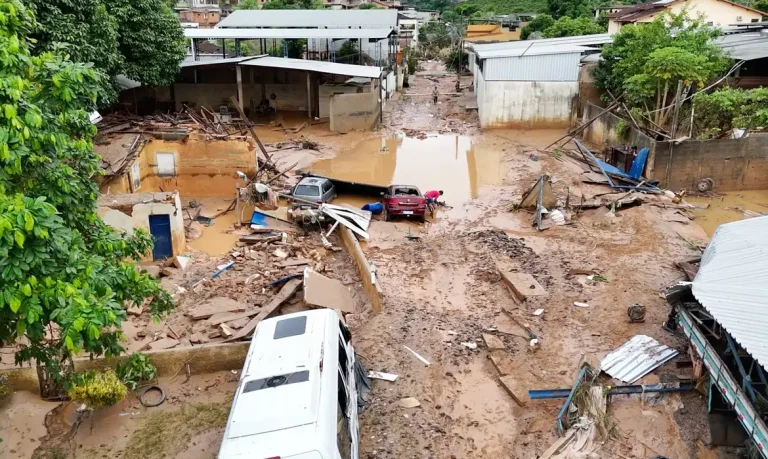 Mais de 20 mil pessoas tiveram que deixar suas casas no Sul do ES