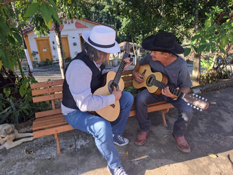 Conheça o Núcleo Musical de Sanfona e Viola de São Pedro do Itabapoana, em Mimoso do Sul                                          