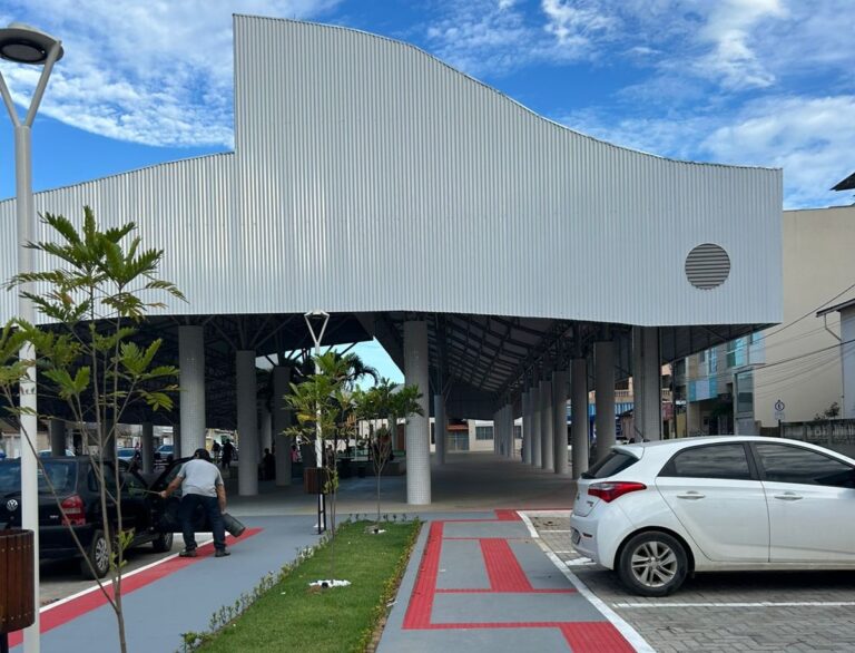 Governador Casagrande entrega novas obras e anuncia investimento em Anchieta