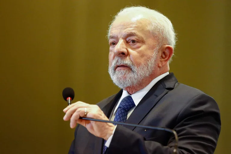 Brasileiro vive tempos desafiadores, e sensação de “tudo dando errado” pode destruir Lula