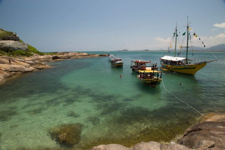 Arquipélago das Três Ilhas é destino turístico no verão do ES; saiba as regras