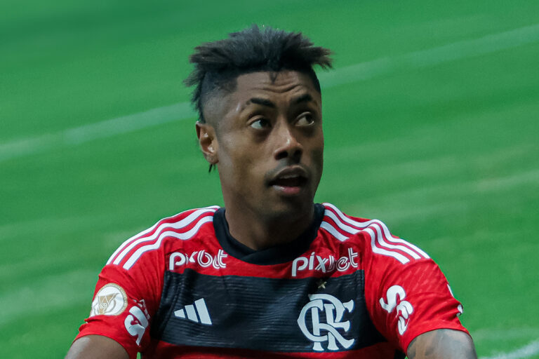 Veja valores que familiares de Bruno Henrique, do Flamengo, teriam recebido por apostas