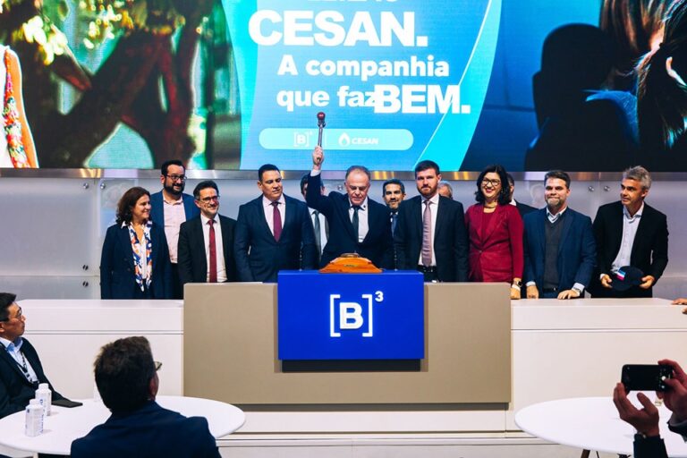 Leilão define empresas para obras de esgoto em 43 municípios do Espírito Santo