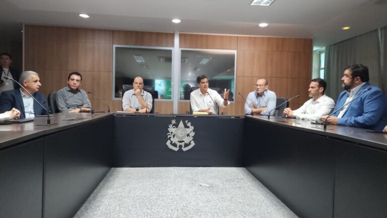 Comitê do Governo do Estado se reúne com setores para avaliar impactos do tarifaço imposto pelos EUA