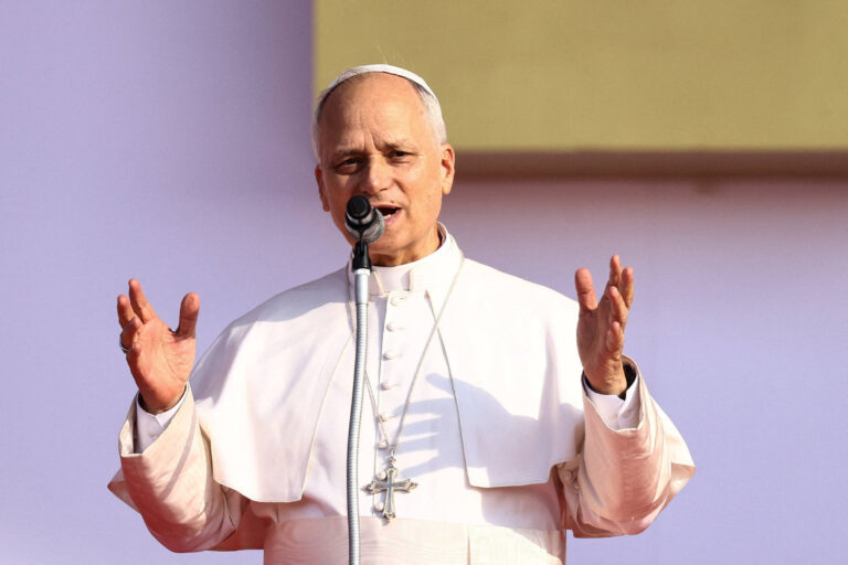 Papa Leão 14 celebra missa para milhares de jovens em Roma – 03/08/2025 – Mundo